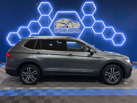 2022 Volkswagen Tiguan Allspace - photo 2