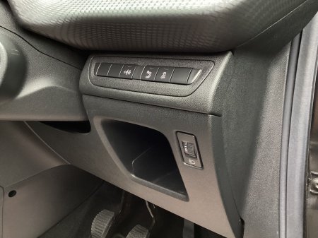 2017 Peugeot 208 - photo 19