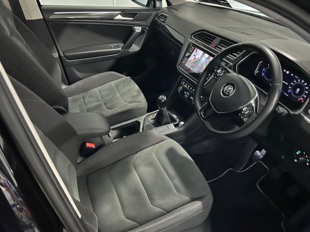 2020 Volkswagen Tiguan - photo 15