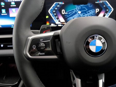 2024 BMW 5-Series - photo 17