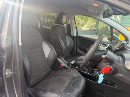 2016 Peugeot 2008 - photo 13