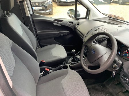 2023 Ford Transit Courier - photo 14