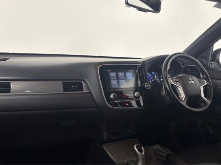 2020 Mitsubishi Outlander - photo 31