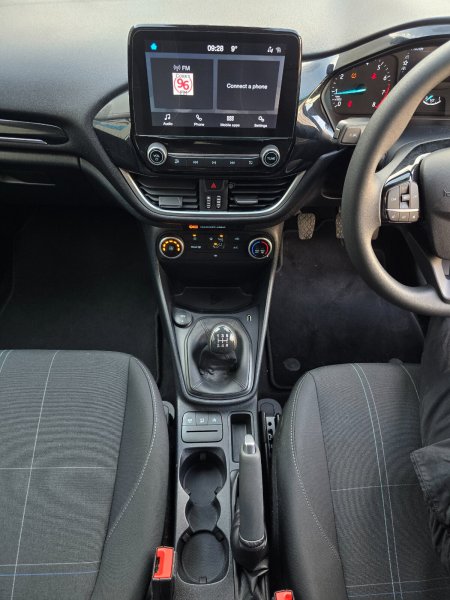 2021 Ford Fiesta - photo 13