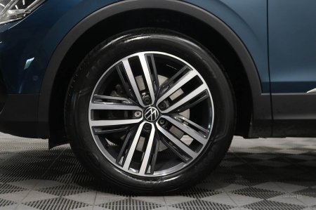 2023 Volkswagen Tiguan - photo 13