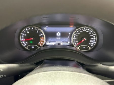 2024 Jeep Renegade - photo 19