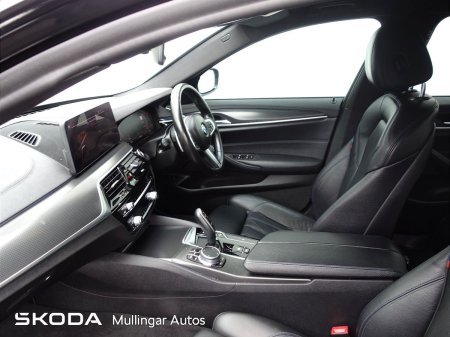2021 BMW 5-Series - photo 4