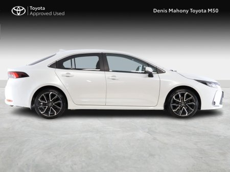 2023 Toyota Corolla - photo 3