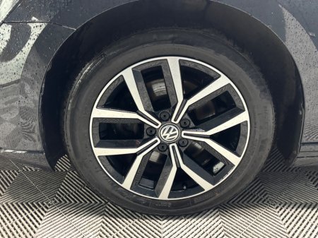 2019 Volkswagen Passat - photo 6