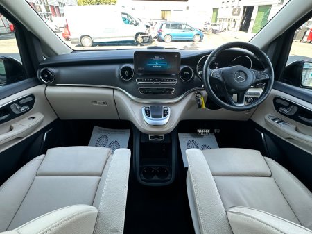 2022 Mercedes-Benz V-Class - photo 10