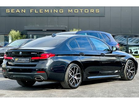 2022 BMW 5-Series - photo 3