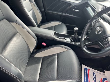 2016 Toyota Avensis - photo 12