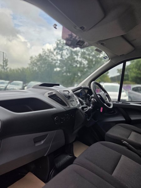 2017 Ford Transit Custom - photo 17