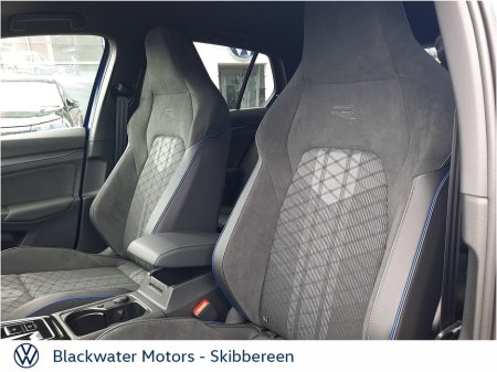 2026 Volkswagen Golf - photo 2