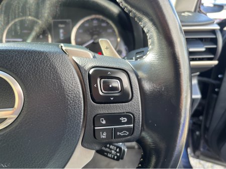 2017 Lexus IS - photo 23