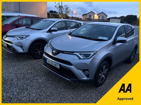 2016 Toyota RAV4 - photo 2