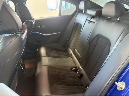 2021 BMW 3-Series - photo 15