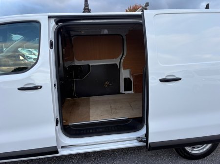2022 Vauxhall Vivaro - photo 21