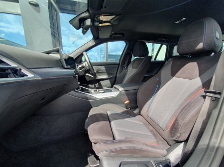 2025 BMW 3-Series - photo 7