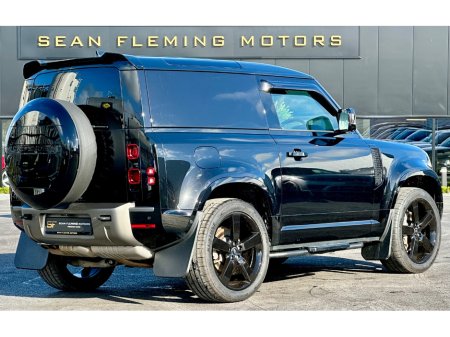 2025 Land Rover Defender - photo 3