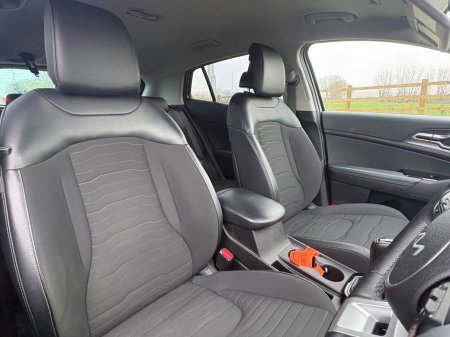 2023 Kia Sportage - photo 9