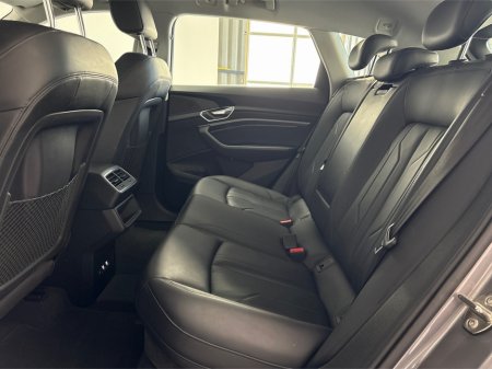 2020 Audi e-tron - photo 31