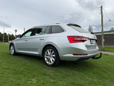 2019 Skoda Superb - photo 6