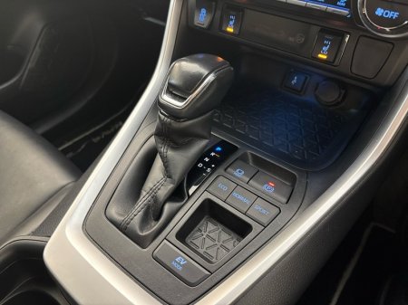 2020 Toyota RAV4 - photo 16