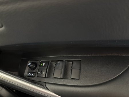 2024 Toyota Corolla Cross - photo 17