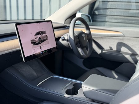 2022 Tesla Model Y - photo 11