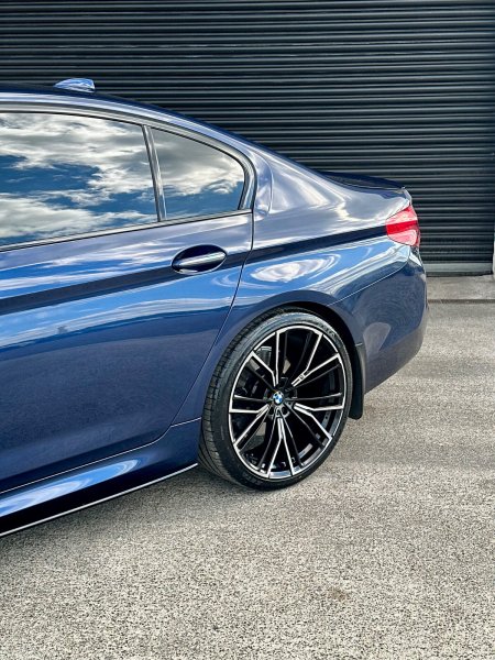 2018 BMW 5-Series - photo 4
