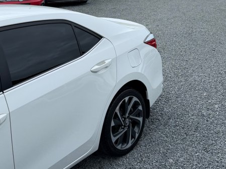 2017 Toyota Corolla - photo 18