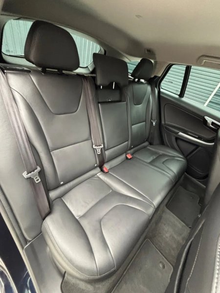 2016 Volvo V60 - photo 20