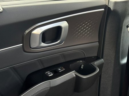 2026 Kia Sorento - photo 32