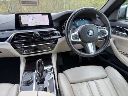 2018 BMW 5-Series - photo 18