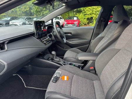 2025 Toyota Corolla - photo 6