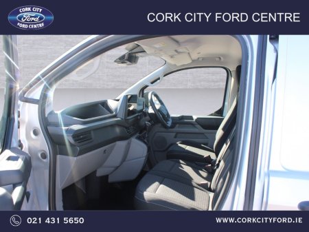 2026 Ford Transit Custom - photo 13