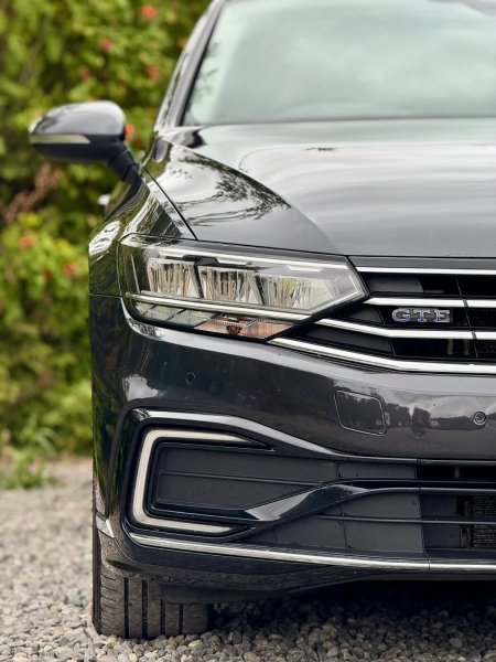 2021 Volkswagen Passat - photo 5