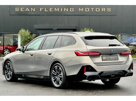 2026 BMW 5-Series - photo 3