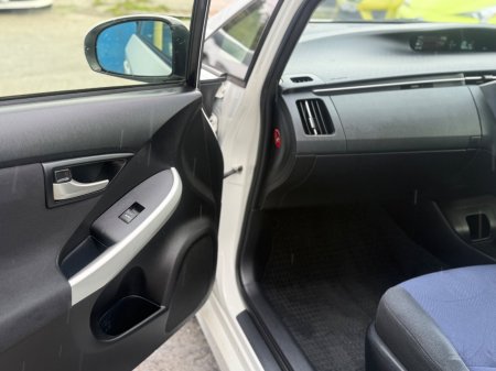 2015 Toyota Prius - photo 15