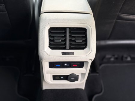 2020 Volkswagen Tiguan - photo 27