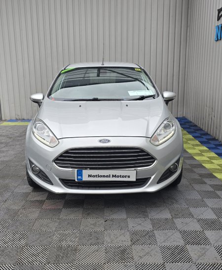 2015 Ford Fiesta - photo 8
