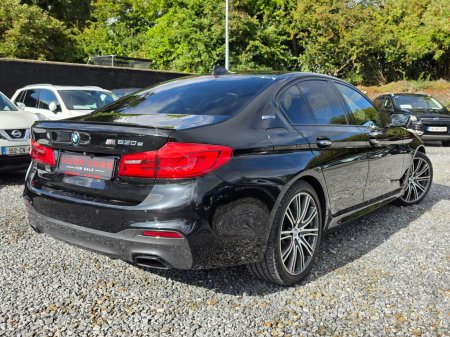2018 BMW 5-Series - photo 2
