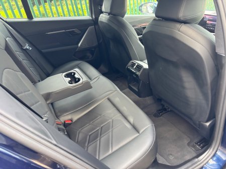 2025 BMW 5-Series - photo 9