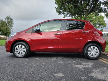 2016 Toyota Yaris - photo 8