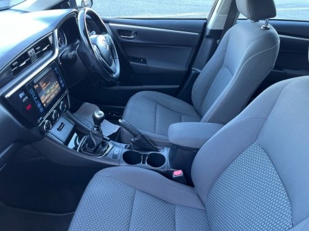 2017 Toyota Corolla - photo 6