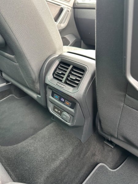 2020 Volkswagen Tiguan - photo 21