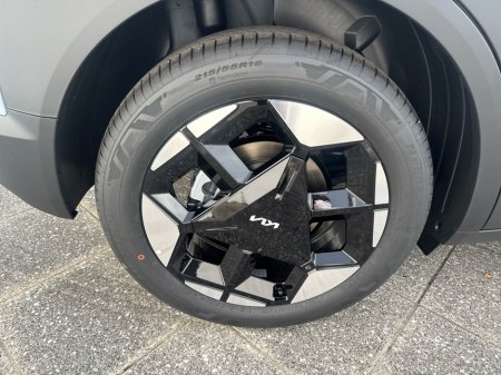 2027 Kia Seltos - photo 4