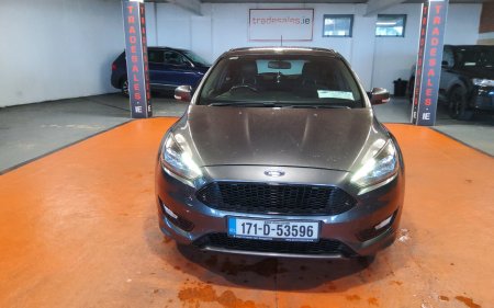 2017 Ford Focus - photo 2