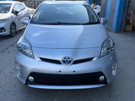 2014 Toyota Prius - photo 2